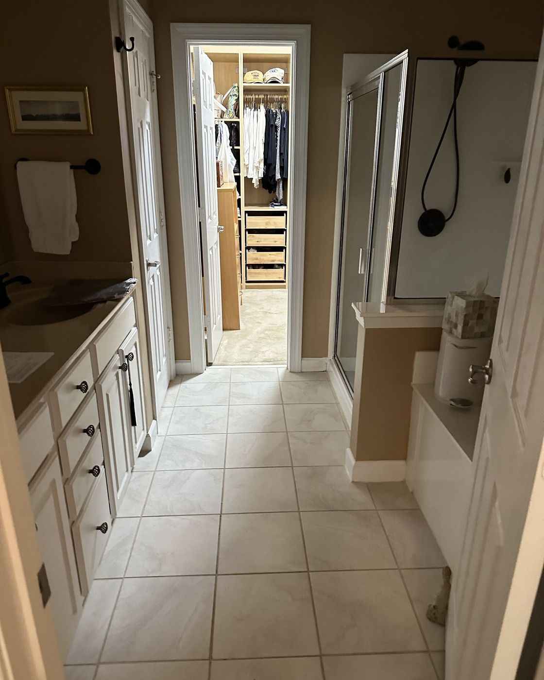 Before: a primary bathroom suite remodel